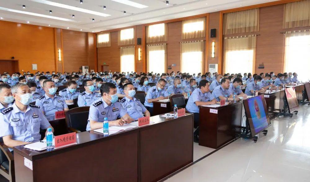 呼伦贝尔早期干部公告及其历史背景揭秘